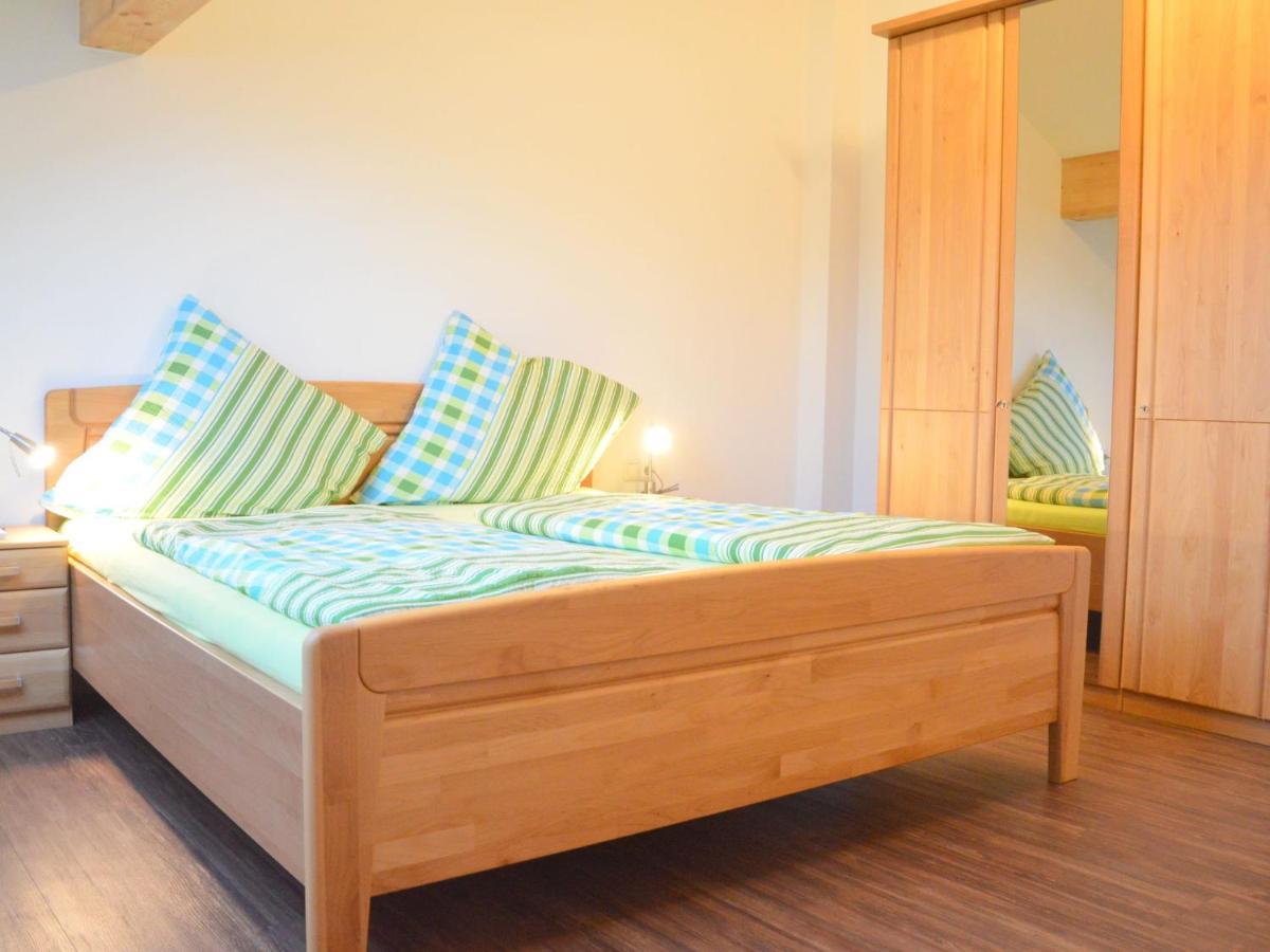 Lovely Modern Apartment With Private Terrace Ellscheid Buitenkant foto