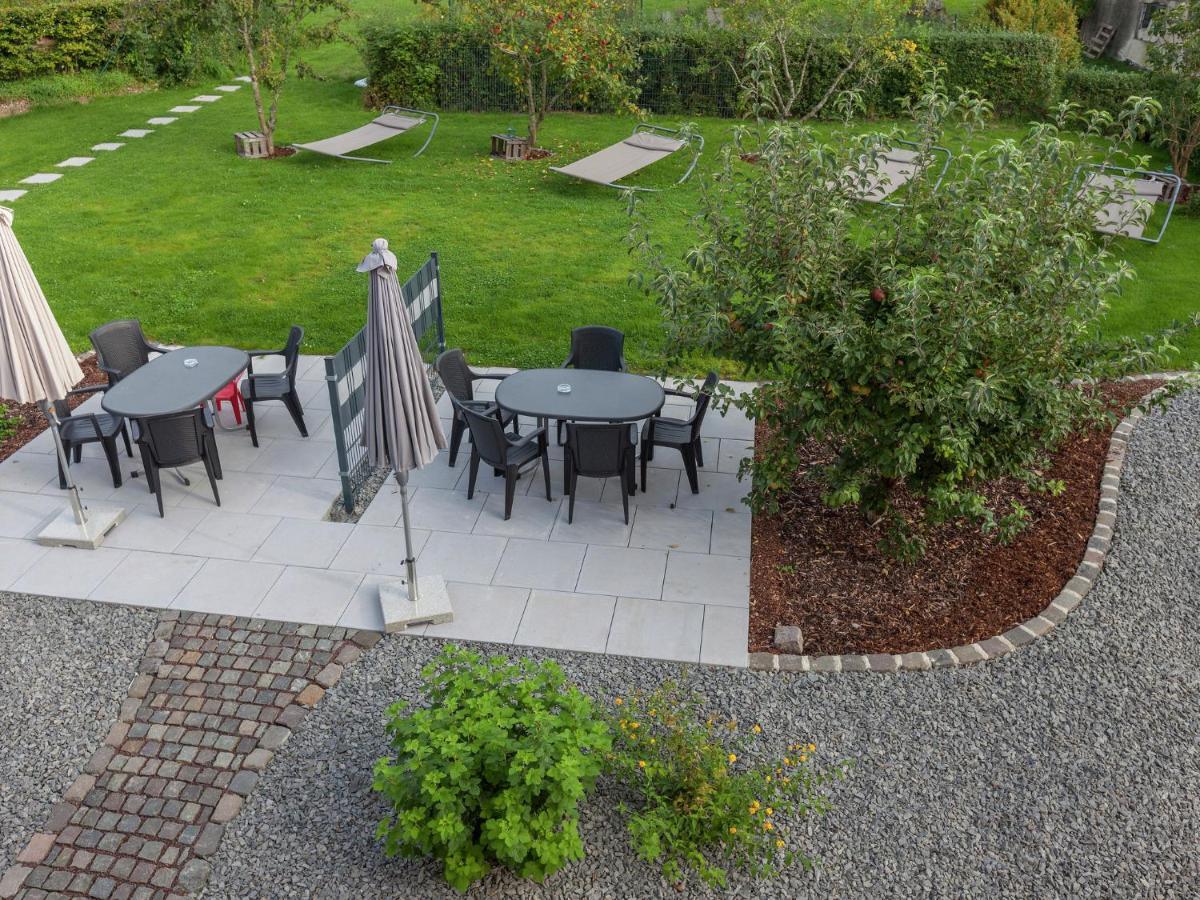 Lovely Modern Apartment With Private Terrace Ellscheid Buitenkant foto