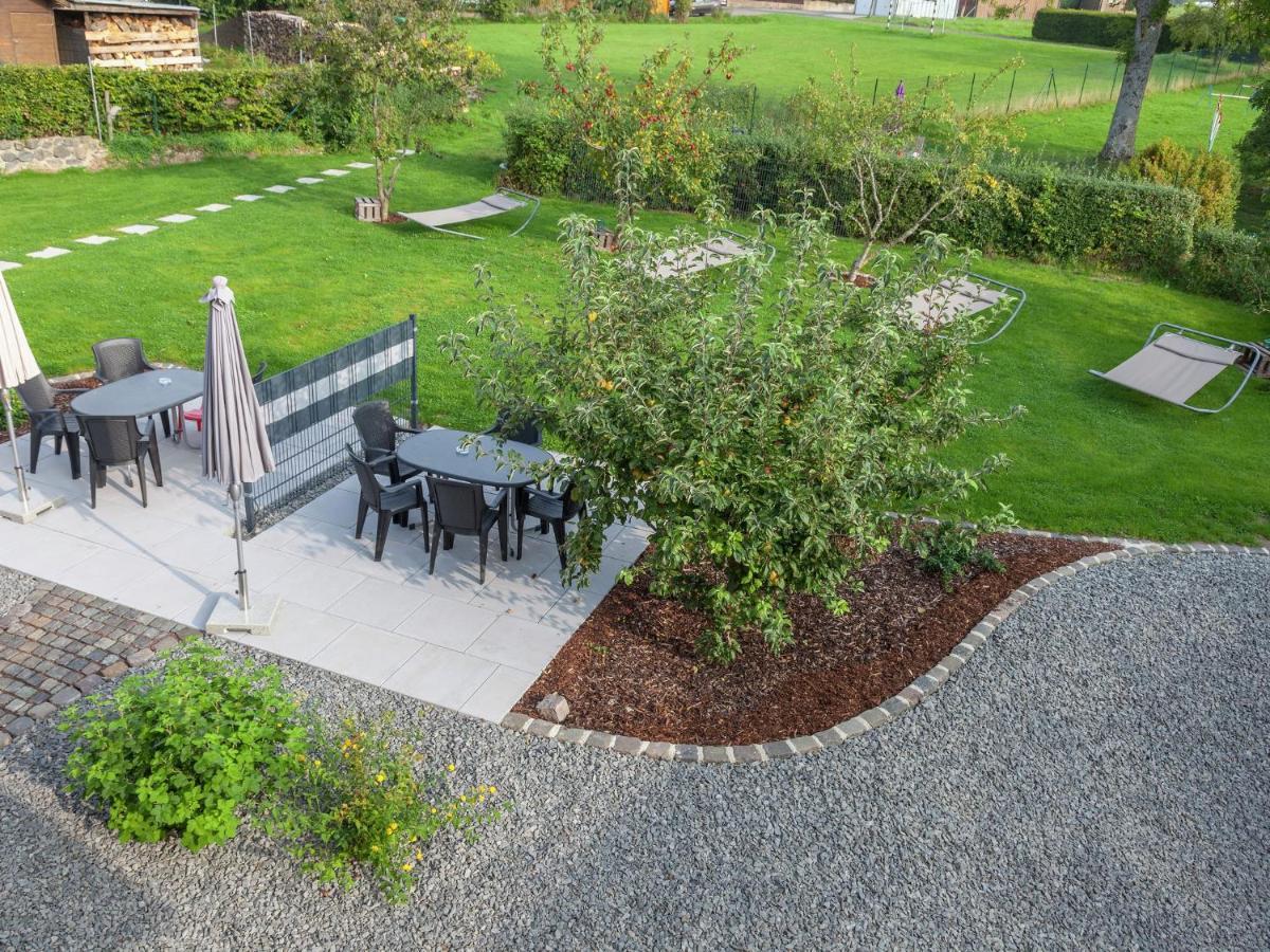 Lovely Modern Apartment With Private Terrace Ellscheid Buitenkant foto